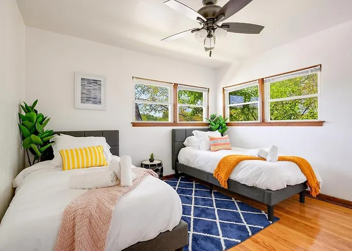 Apartment Cozy Getaway For Long-term